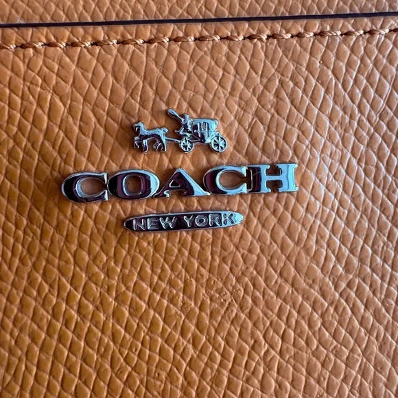 Coach Zip Wallet - Picture 2 of 11